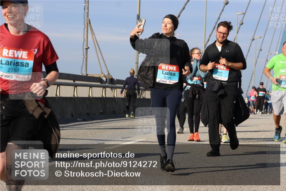 03.10.2025 - Köhlbrandbrückenlauf Strokosch-Dieckow http://msf.ph/oto/9124272 03.10.2025 10:04:38 Position 2 2757, 2771, 3733, 358 meine-sportfotos.de