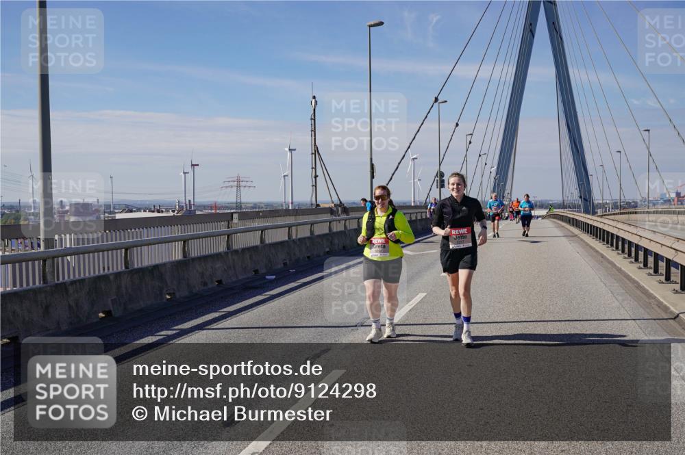 03.10.2025 - Köhlbrandbrückenlauf Michael Burmester http://msf.ph/oto/9124298 03.10.2025 13:07:18 Position 2  meine-sportfotos.de