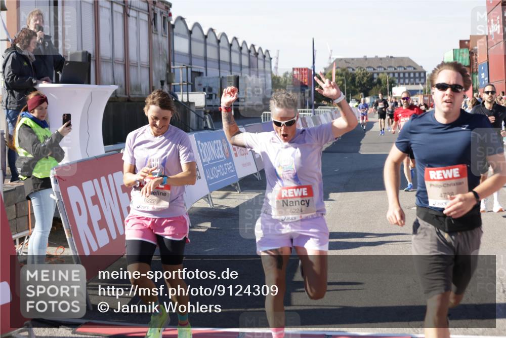 03.10.2025 - Köhlbrandbrückenlauf Jannik Wohlers http://msf.ph/oto/9124309 03.10.2025 13:06:13 Ziel 4504, 4635, 4738, 6222, 6224, 6323, 6356, 6510, 6850 meine-sportfotos.de