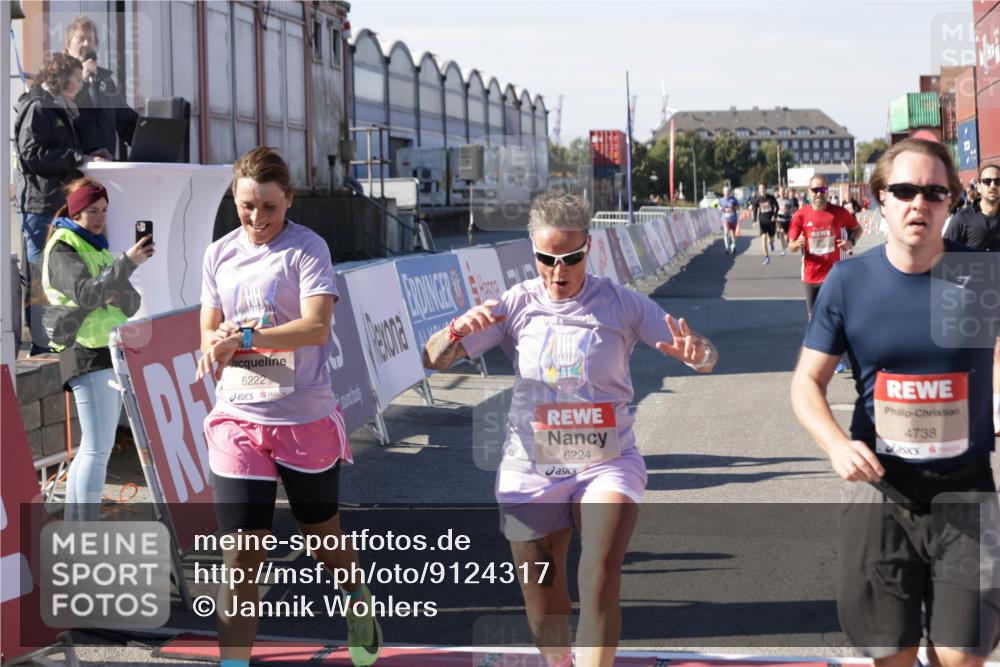03.10.2025 - Köhlbrandbrückenlauf Jannik Wohlers http://msf.ph/oto/9124317 03.10.2025 13:06:13 Ziel 4504, 4635, 4738, 6222, 6224, 6323, 6356, 6510, 6850 meine-sportfotos.de