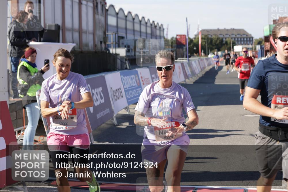 03.10.2025 - Köhlbrandbrückenlauf Jannik Wohlers http://msf.ph/oto/9124324 03.10.2025 13:06:13 Ziel 4504, 4635, 4738, 6222, 6224, 6323, 6356, 6510, 6850 meine-sportfotos.de