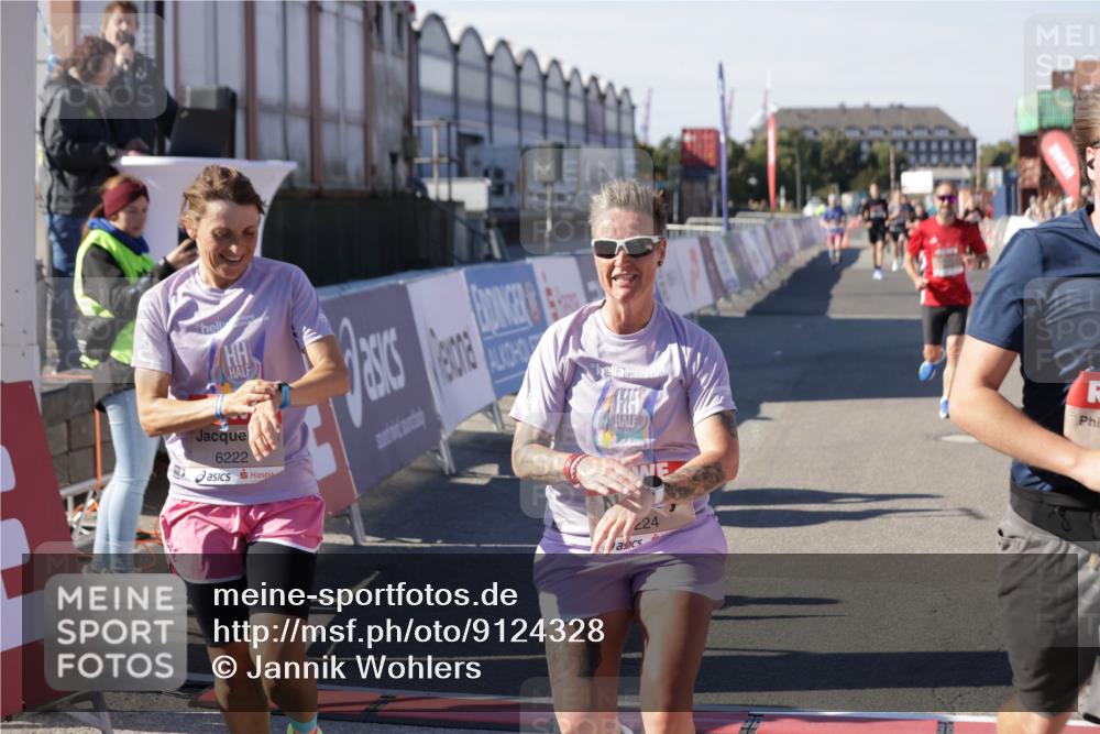 03.10.2025 - Köhlbrandbrückenlauf Jannik Wohlers http://msf.ph/oto/9124328 03.10.2025 13:06:13 Ziel 4504, 4635, 4738, 6222, 6224, 6323, 6356, 6510, 6850 meine-sportfotos.de