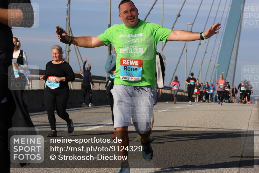 03.10.2025 - Köhlbrandbrückenlauf Strokosch-Dieckow http://msf.ph/oto/9124329 03.10.2025 10:04:43 Position 2 3130, 3588 meine-sportfotos.de