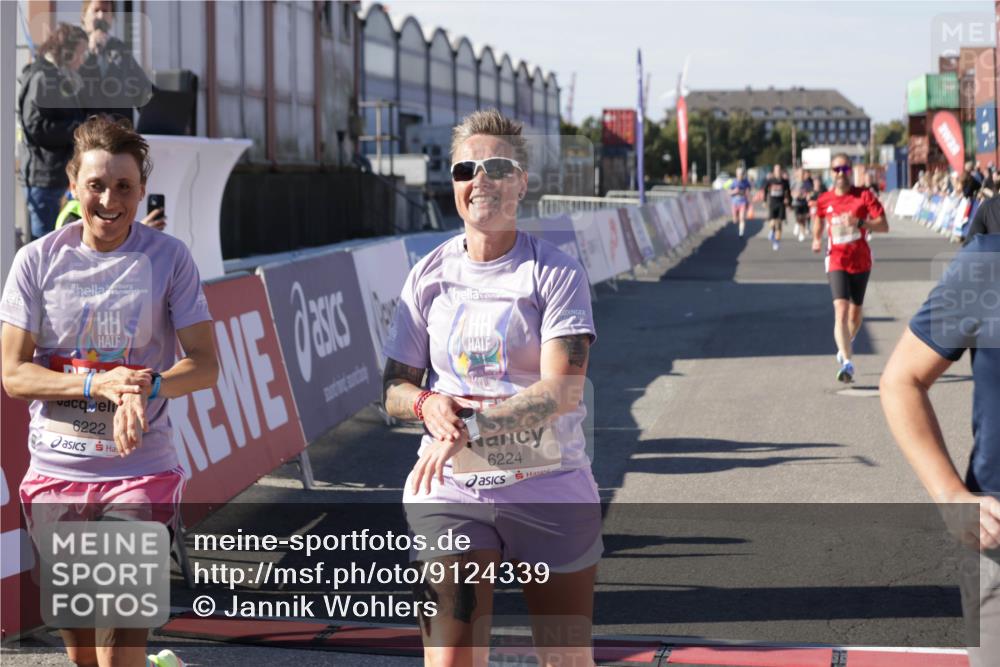 03.10.2025 - Köhlbrandbrückenlauf Jannik Wohlers http://msf.ph/oto/9124339 03.10.2025 13:06:13 Ziel 4504, 4635, 4738, 6222, 6224, 6323, 6356, 6510, 6850 meine-sportfotos.de