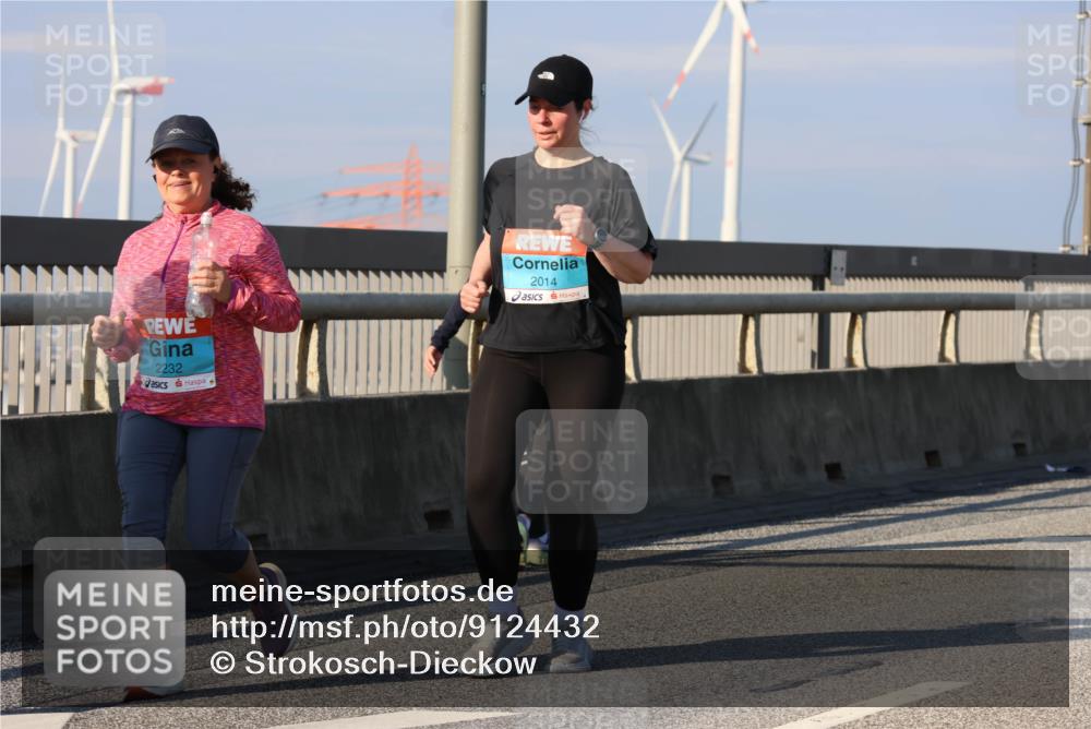 03.10.2025 - Köhlbrandbrückenlauf Strokosch-Dieckow http://msf.ph/oto/9124432 03.10.2025 10:04:56 Position 2 2232, 2014 meine-sportfotos.de