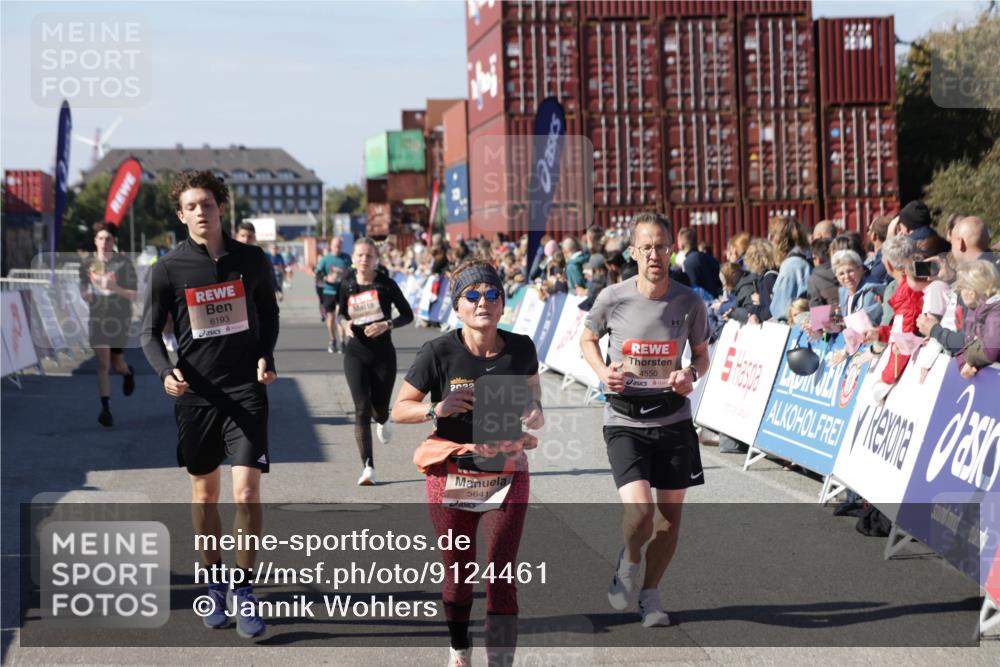 03.10.2025 - Köhlbrandbrückenlauf Jannik Wohlers http://msf.ph/oto/9124461 03.10.2025 13:06:24 Ziel 4124, 4396, 4550, 4658, 4659, 5563, 5641, 5970, 6193, 6850 meine-sportfotos.de