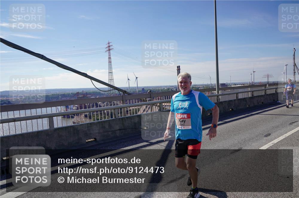 03.10.2025 - Köhlbrandbrückenlauf Michael Burmester http://msf.ph/oto/9124473 03.10.2025 13:07:33 Position 2 6542 meine-sportfotos.de