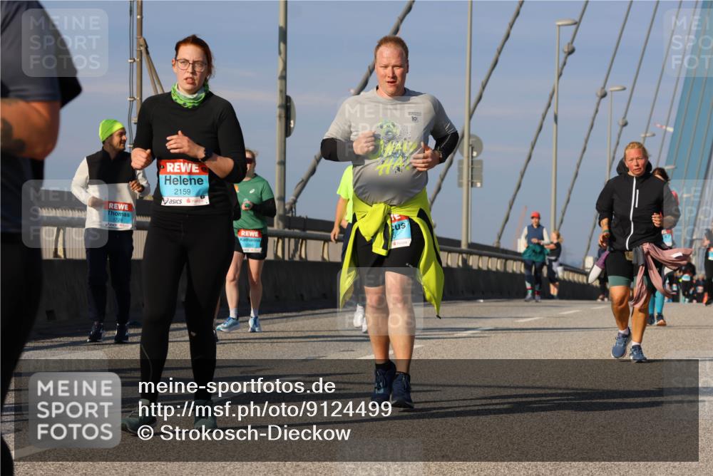 03.10.2025 - Köhlbrandbrückenlauf Strokosch-Dieckow http://msf.ph/oto/9124499 03.10.2025 10:05:11 Position 2 2159, 2260, 10 meine-sportfotos.de
