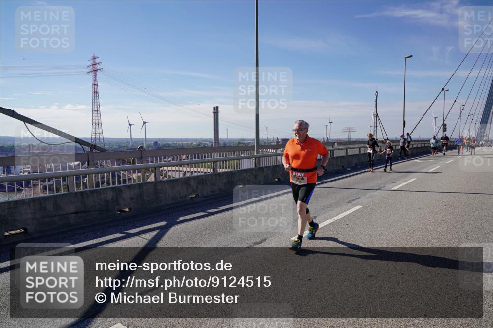 03.10.2025 - Köhlbrandbrückenlauf Michael Burmester http://msf.ph/oto/9124515 03.10.2025 13:07:42 Position 2  meine-sportfotos.de