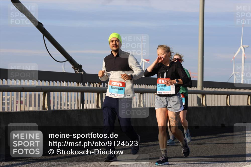 03.10.2025 - Köhlbrandbrückenlauf Strokosch-Dieckow http://msf.ph/oto/9124523 03.10.2025 10:05:16 Position 2 1729, 2558 meine-sportfotos.de