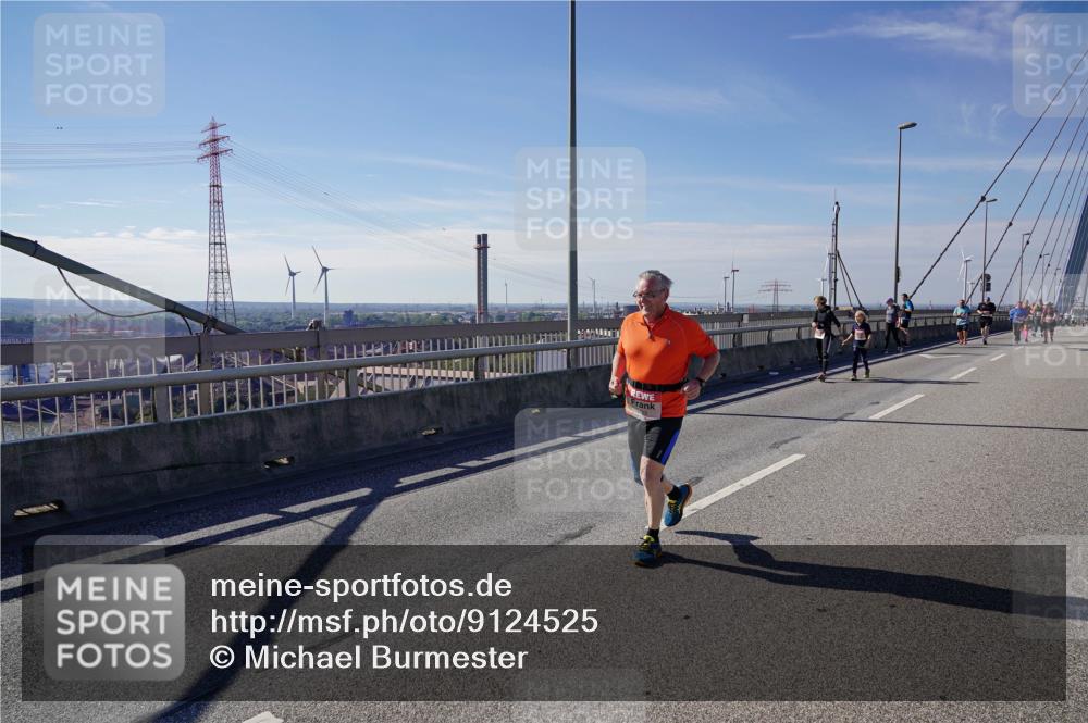 03.10.2025 - Köhlbrandbrückenlauf Michael Burmester http://msf.ph/oto/9124525 03.10.2025 13:07:42 Position 2  meine-sportfotos.de