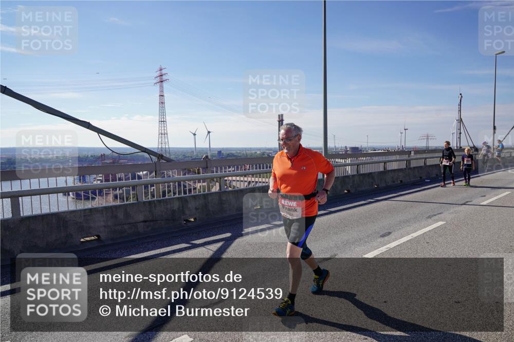 03.10.2025 - Köhlbrandbrückenlauf Michael Burmester http://msf.ph/oto/9124539 03.10.2025 13:07:43 Position 2  meine-sportfotos.de