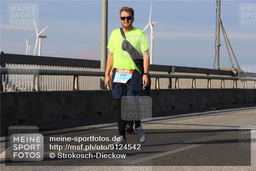 03.10.2025 - Köhlbrandbrückenlauf Strokosch-Dieckow http://msf.ph/oto/9124542 03.10.2025 10:05:19 Position 2 2223 meine-sportfotos.de