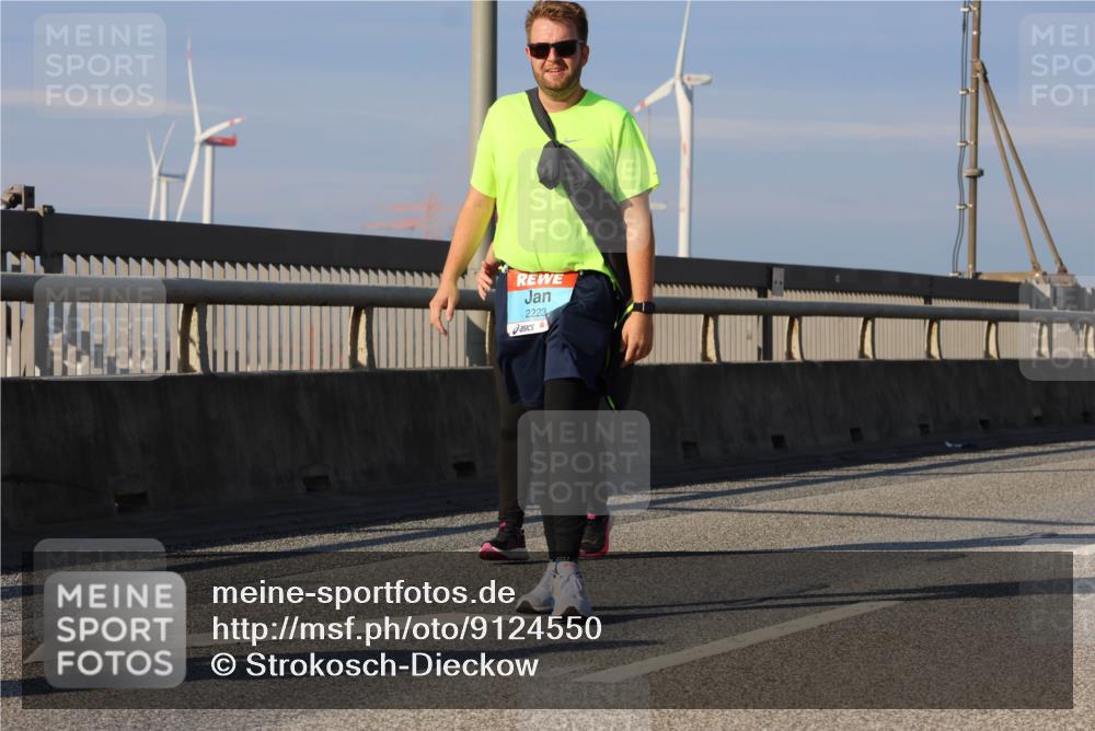 03.10.2025 - Köhlbrandbrückenlauf Strokosch-Dieckow http://msf.ph/oto/9124550 03.10.2025 10:05:20 Position 2 2223 meine-sportfotos.de