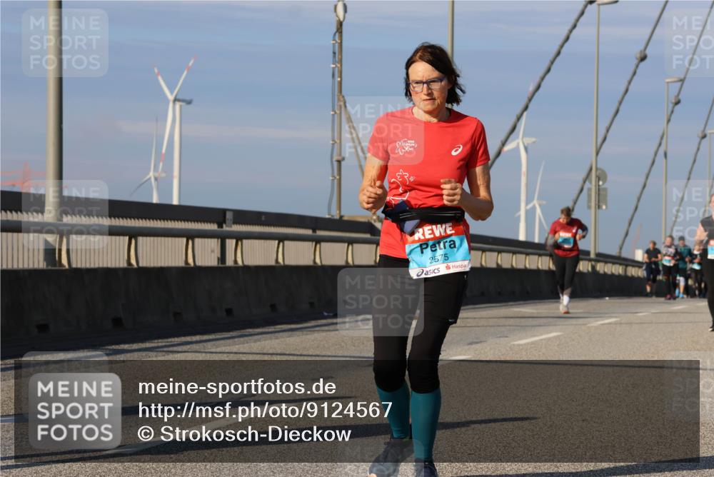 03.10.2025 - Köhlbrandbrückenlauf Strokosch-Dieckow http://msf.ph/oto/9124567 03.10.2025 10:05:21 Position 2 2575 meine-sportfotos.de