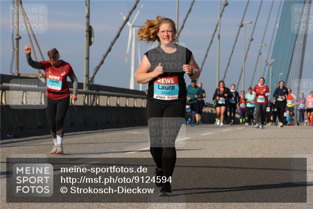 03.10.2025 - Köhlbrandbrückenlauf Strokosch-Dieckow http://msf.ph/oto/9124594 03.10.2025 10:05:27 Position 2 3377, 2434 meine-sportfotos.de