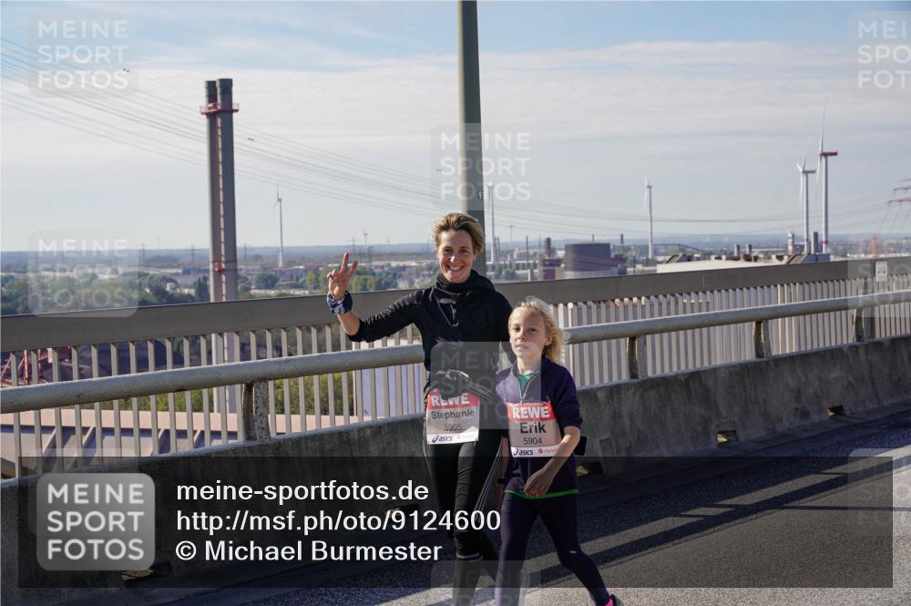03.10.2025 - Köhlbrandbrückenlauf Michael Burmester http://msf.ph/oto/9124600 03.10.2025 13:07:49 Position 2 5905, 5904 meine-sportfotos.de