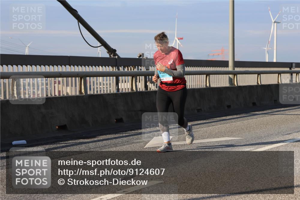 03.10.2025 - Köhlbrandbrückenlauf Strokosch-Dieckow http://msf.ph/oto/9124607 03.10.2025 10:05:33 Position 2 1140, 3377 meine-sportfotos.de