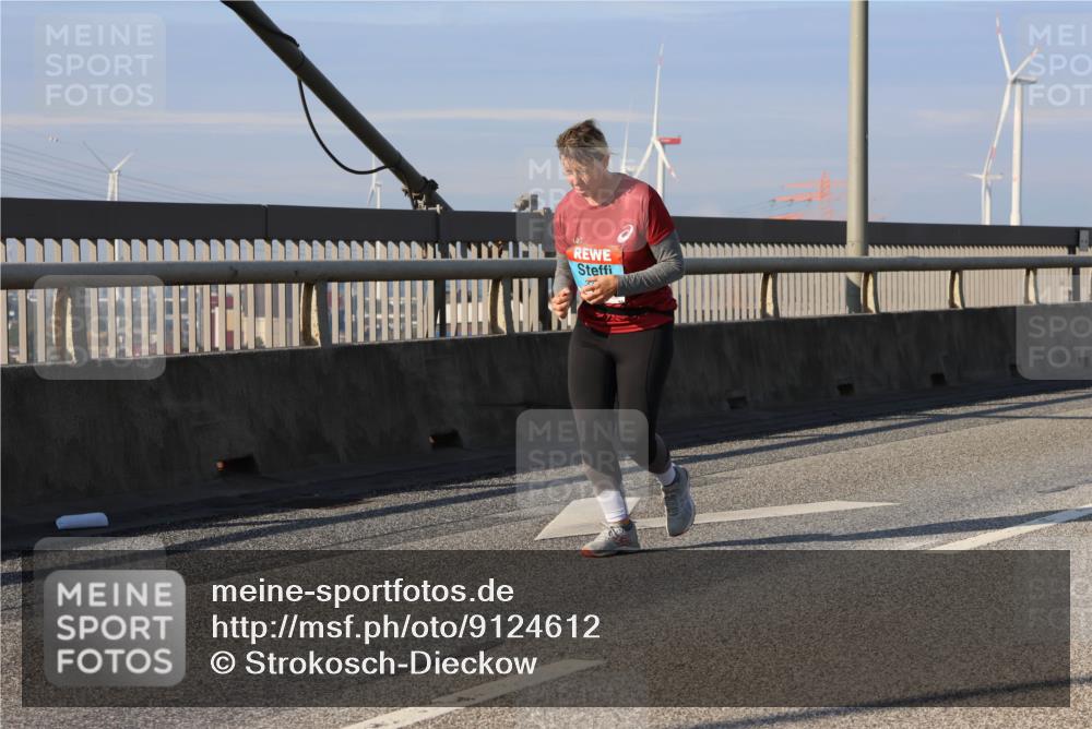 03.10.2025 - Köhlbrandbrückenlauf Strokosch-Dieckow http://msf.ph/oto/9124612 03.10.2025 10:05:33 Position 2  meine-sportfotos.de
