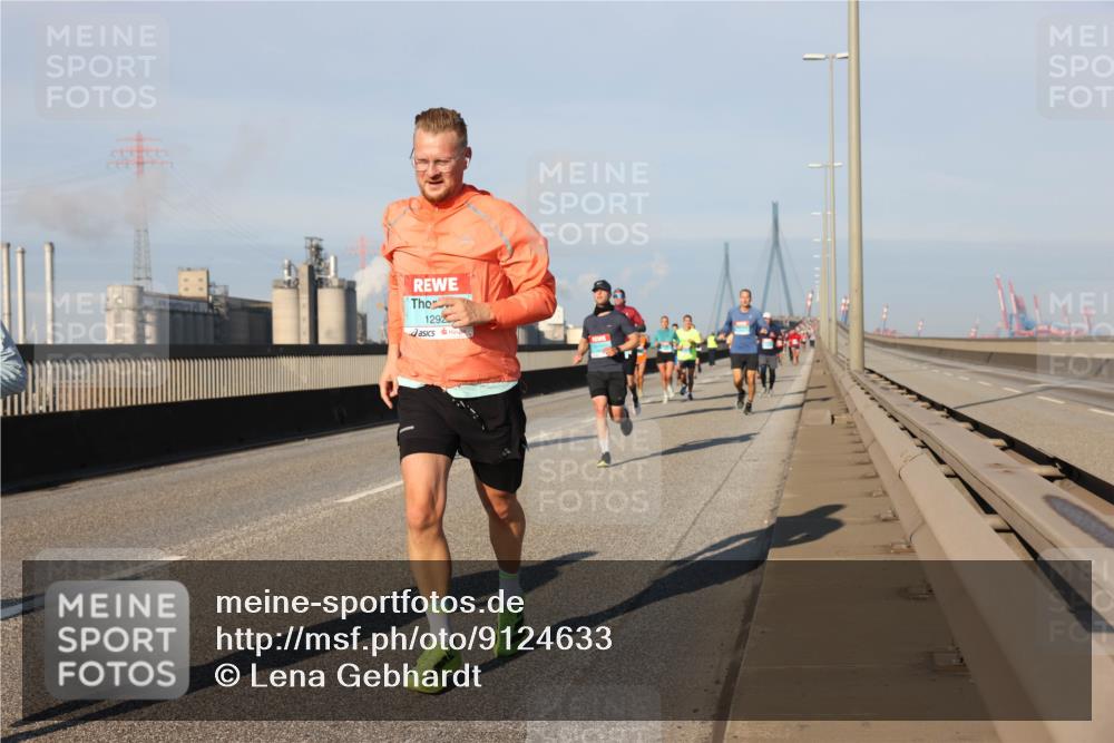 03.10.2025 - Köhlbrandbrückenlauf Lena Gebhardt http://msf.ph/oto/9124633 03.10.2025 09:45:58 Position 2 1292 meine-sportfotos.de