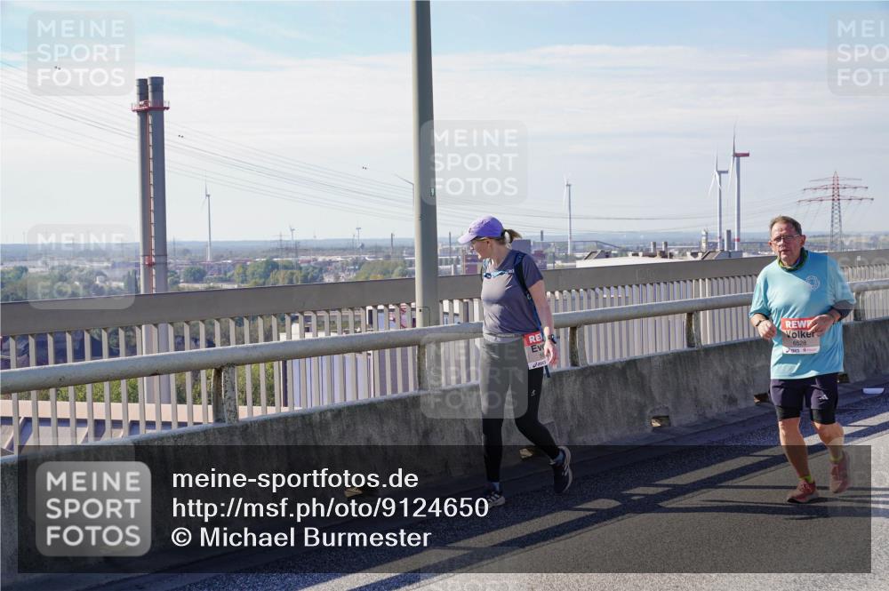 03.10.2025 - Köhlbrandbrückenlauf Michael Burmester http://msf.ph/oto/9124650 03.10.2025 13:07:53 Position 2 6528 meine-sportfotos.de