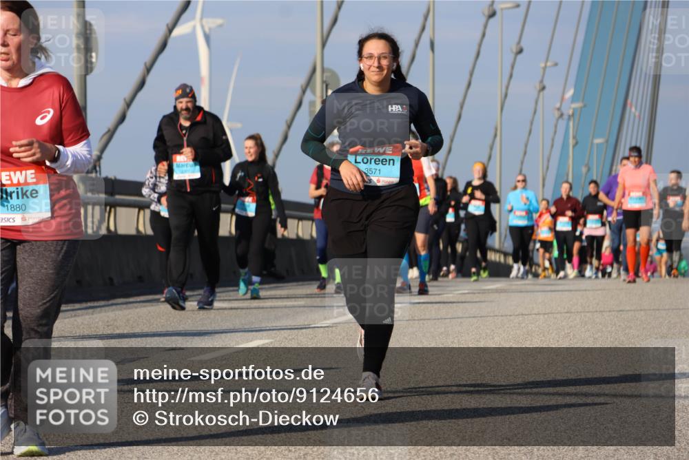 03.10.2025 - Köhlbrandbrückenlauf Strokosch-Dieckow http://msf.ph/oto/9124656 03.10.2025 10:05:42 Position 2 1880, 3571 meine-sportfotos.de