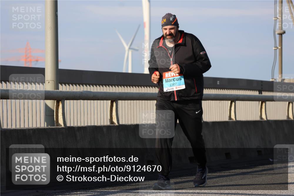 03.10.2025 - Köhlbrandbrückenlauf Strokosch-Dieckow http://msf.ph/oto/9124670 03.10.2025 10:05:49 Position 2 2307 meine-sportfotos.de