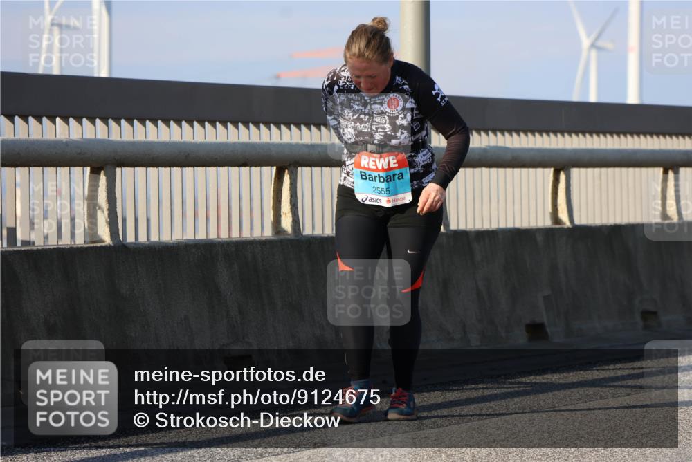 03.10.2025 - Köhlbrandbrückenlauf Strokosch-Dieckow http://msf.ph/oto/9124675 03.10.2025 10:05:56 Position 2 1910, 2555 meine-sportfotos.de