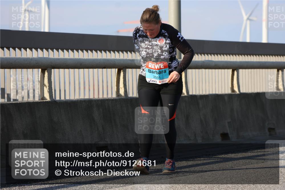 03.10.2025 - Köhlbrandbrückenlauf Strokosch-Dieckow http://msf.ph/oto/9124681 03.10.2025 10:05:56 Position 2 2555 meine-sportfotos.de
