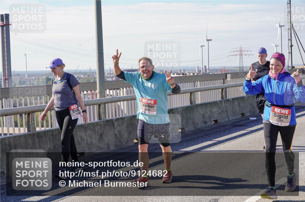 03.10.2025 - Köhlbrandbrückenlauf Michael Burmester http://msf.ph/oto/9124682 03.10.2025 13:07:54 Position 2 5989, 6528, 5184 meine-sportfotos.de