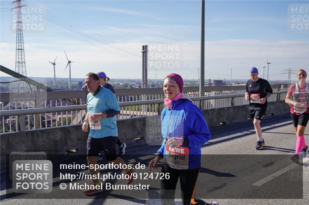 03.10.2025 - Köhlbrandbrückenlauf Michael Burmester http://msf.ph/oto/9124726 03.10.2025 13:07:56 Position 2 6528, 5184 meine-sportfotos.de