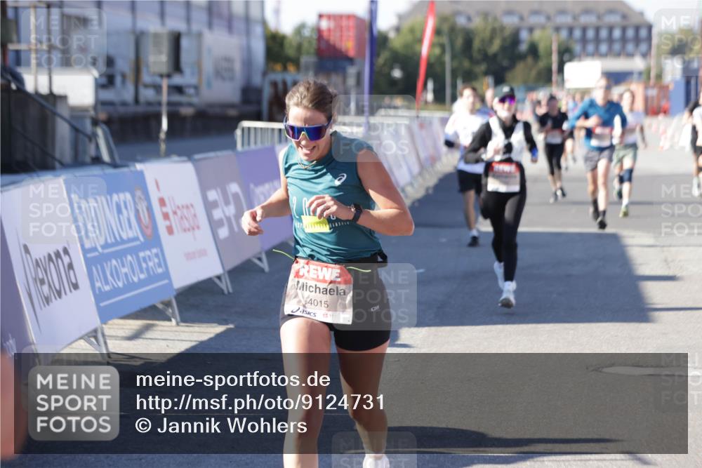 03.10.2025 - Köhlbrandbrückenlauf Jannik Wohlers http://msf.ph/oto/9124731 03.10.2025 13:06:32 Ziel 4015, 4026, 4122, 4124, 4151, 4312, 4396, 4550, 4658, 4659, 5563, 5641, 5970, 6193, 6256 meine-sportfotos.de