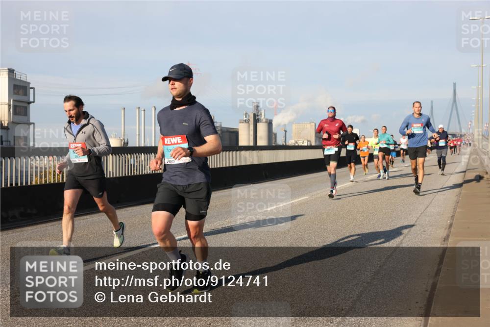 03.10.2025 - Köhlbrandbrückenlauf Lena Gebhardt http://msf.ph/oto/9124741 03.10.2025 09:46:01 Position 2 1380 meine-sportfotos.de