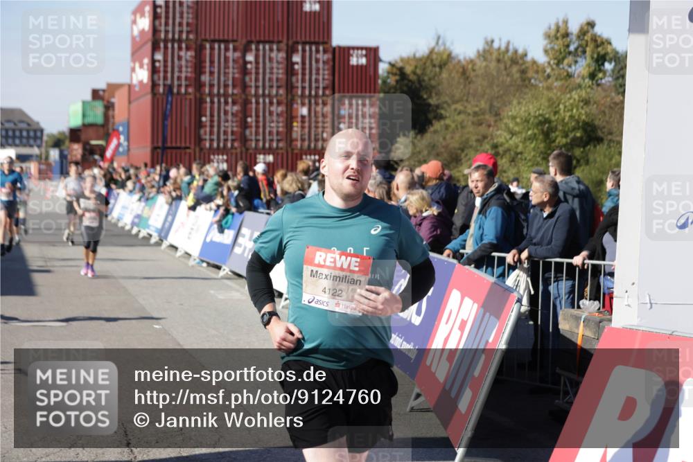 03.10.2025 - Köhlbrandbrückenlauf Jannik Wohlers http://msf.ph/oto/9124760 03.10.2025 13:06:34 Ziel 4015, 4026, 4122, 4124, 4151, 4312, 4396, 4405, 4550, 4658, 4659, 5563, 5798, 5970, 6061, 6193, 6256 meine-sportfotos.de