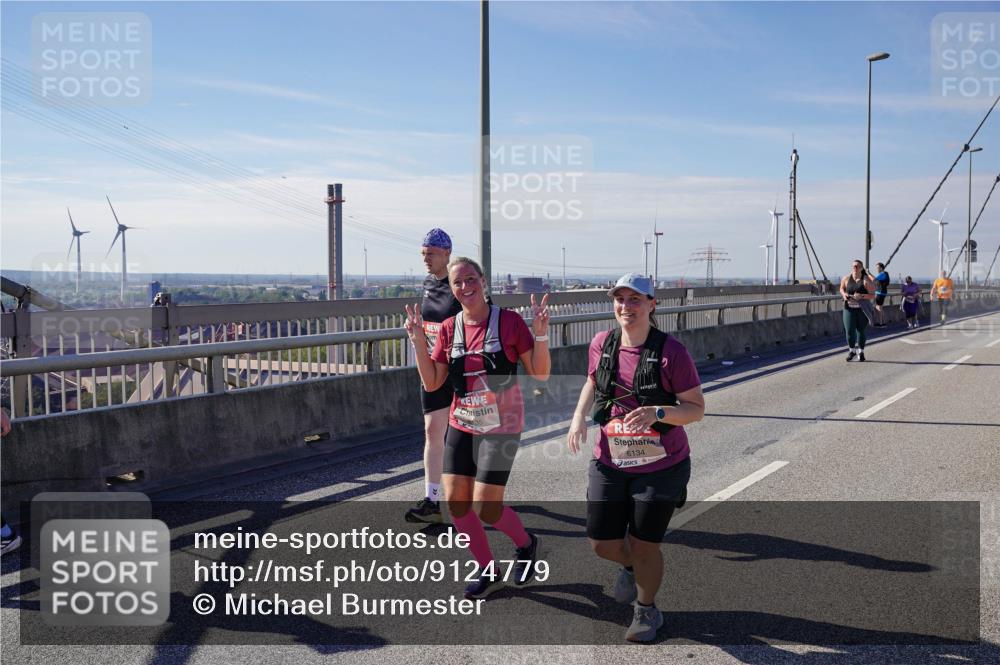03.10.2025 - Köhlbrandbrückenlauf Michael Burmester http://msf.ph/oto/9124779 03.10.2025 13:07:57 Position 2 6134 meine-sportfotos.de