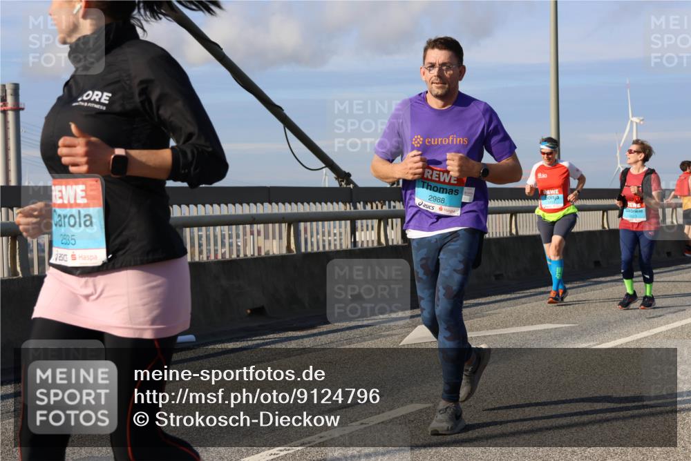 03.10.2025 - Köhlbrandbrückenlauf Strokosch-Dieckow http://msf.ph/oto/9124796 03.10.2025 10:06:09 Position 2 2988, 2535 meine-sportfotos.de
