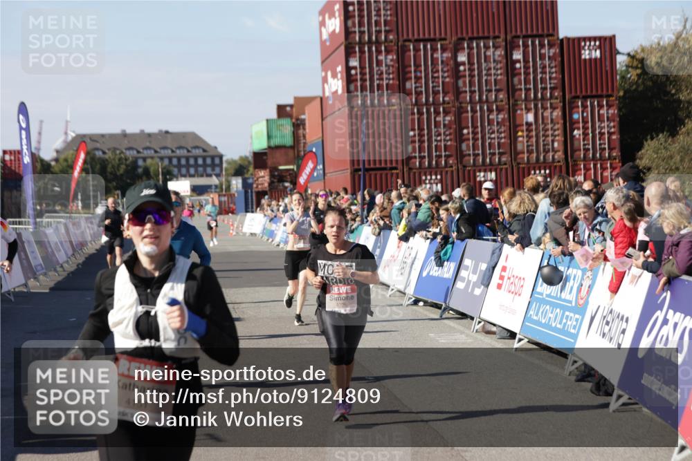 03.10.2025 - Köhlbrandbrückenlauf Jannik Wohlers http://msf.ph/oto/9124809 03.10.2025 13:06:36 Ziel 4015, 4026, 4122, 4124, 4151, 4312, 4396, 4405, 4658, 4659, 5563, 5798, 6061, 6256, 6721 meine-sportfotos.de