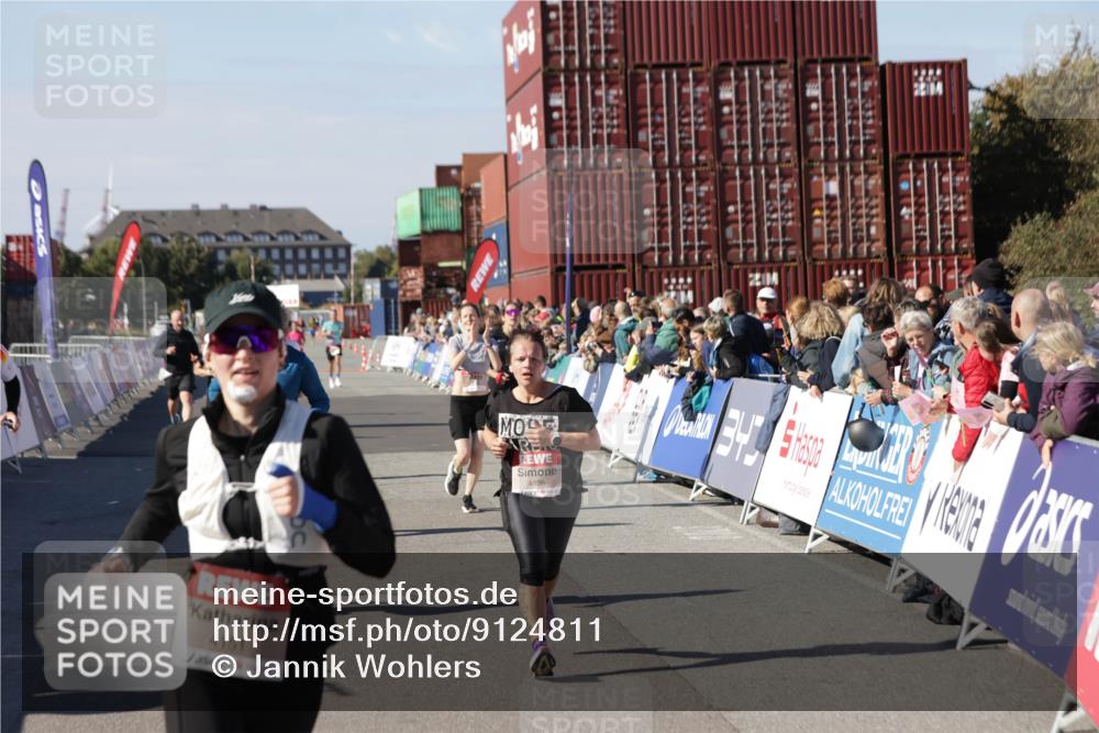 03.10.2025 - Köhlbrandbrückenlauf Jannik Wohlers http://msf.ph/oto/9124811 03.10.2025 13:06:36 Ziel 4015, 4026, 4122, 4124, 4151, 4312, 4396, 4405, 4658, 4659, 5563, 5798, 6061, 6256, 6721 meine-sportfotos.de