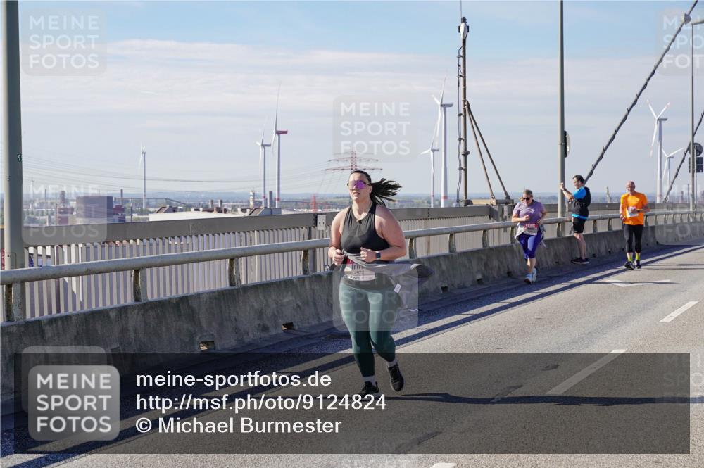 03.10.2025 - Köhlbrandbrückenlauf Michael Burmester http://msf.ph/oto/9124824 03.10.2025 13:08:00 Position 2 4572 meine-sportfotos.de