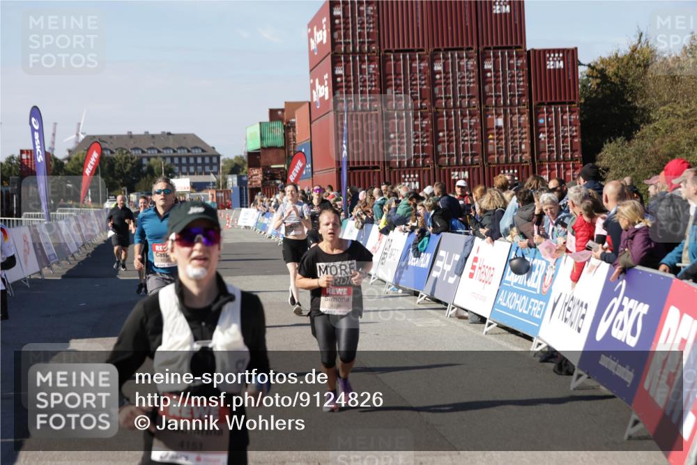 03.10.2025 - Köhlbrandbrückenlauf Jannik Wohlers http://msf.ph/oto/9124826 03.10.2025 13:06:36 Ziel 4015, 4026, 4122, 4124, 4151, 4312, 4396, 4405, 4658, 4659, 5563, 5798, 6061, 6256, 6721 meine-sportfotos.de