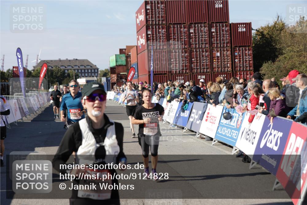 03.10.2025 - Köhlbrandbrückenlauf Jannik Wohlers http://msf.ph/oto/9124828 03.10.2025 13:06:37 Ziel 4015, 4026, 4122, 4151, 4312, 4396, 4405, 4658, 4659, 5798, 5971, 6061, 6256, 6721 meine-sportfotos.de