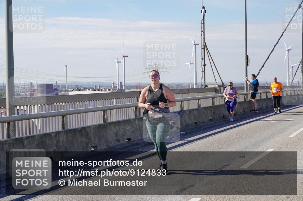 03.10.2025 - Köhlbrandbrückenlauf Michael Burmester http://msf.ph/oto/9124833 03.10.2025 13:08:00 Position 2 9, 4572 meine-sportfotos.de