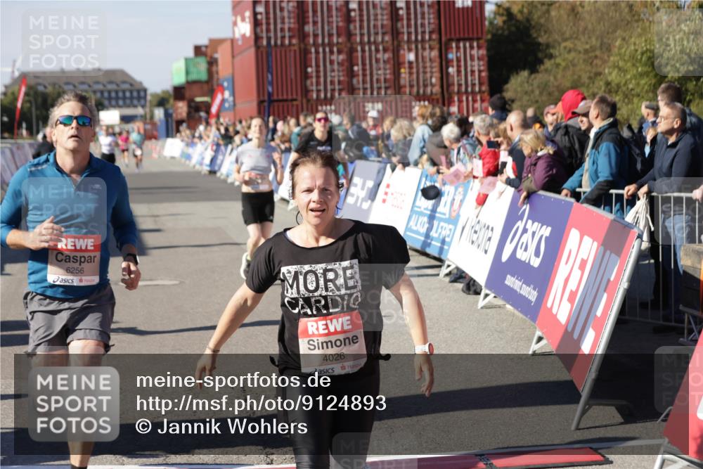 03.10.2025 - Köhlbrandbrückenlauf Jannik Wohlers http://msf.ph/oto/9124893 03.10.2025 13:06:38 Ziel 4015, 4026, 4122, 4151, 4312, 4396, 4405, 4658, 5798, 5971, 6061, 6256, 6721 meine-sportfotos.de