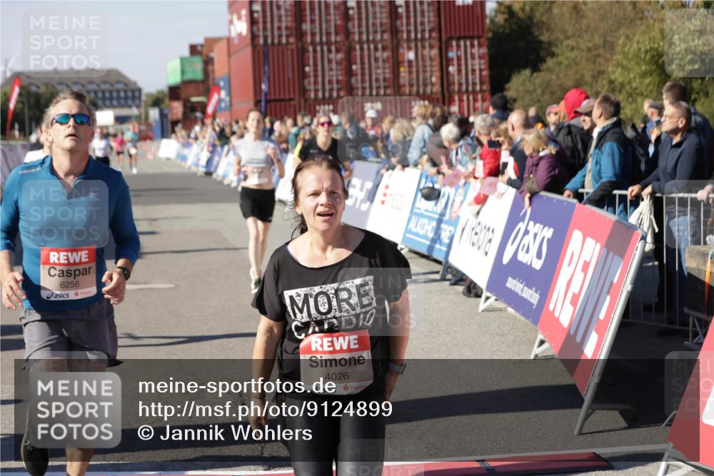03.10.2025 - Köhlbrandbrückenlauf Jannik Wohlers http://msf.ph/oto/9124899 03.10.2025 13:06:39 Ziel 4015, 4026, 4122, 4151, 4312, 4396, 4405, 5798, 5971, 6061, 6256, 6721 meine-sportfotos.de