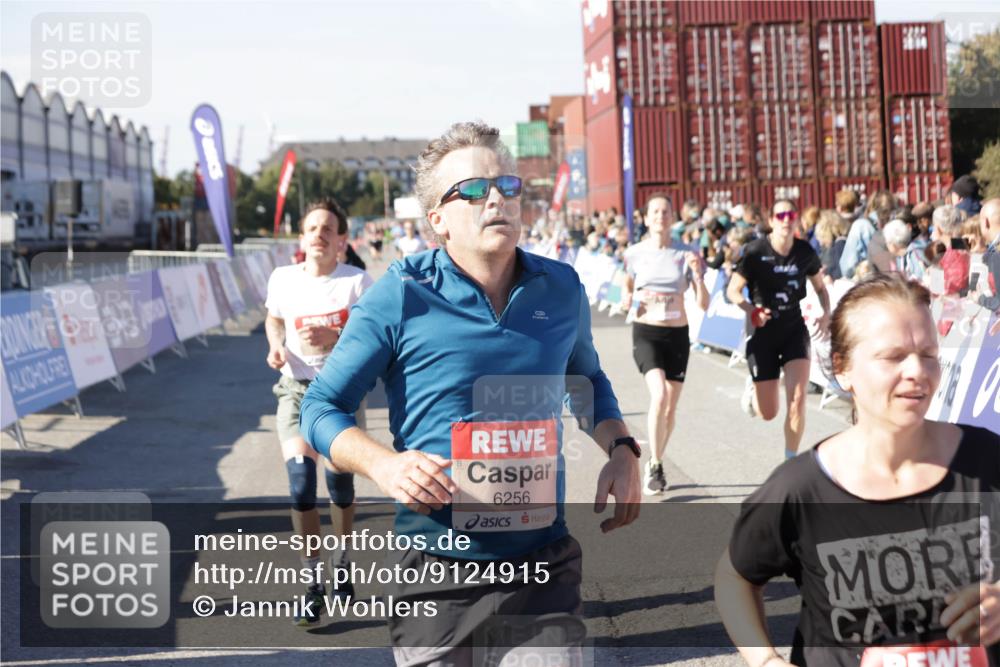 03.10.2025 - Köhlbrandbrückenlauf Jannik Wohlers http://msf.ph/oto/9124915 03.10.2025 13:06:39 Ziel 4015, 4026, 4122, 4151, 4312, 4396, 4405, 5798, 5971, 6061, 6256, 6721 meine-sportfotos.de