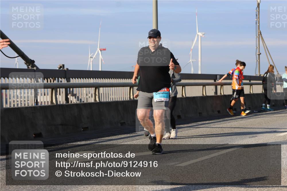 03.10.2025 - Köhlbrandbrückenlauf Strokosch-Dieckow http://msf.ph/oto/9124916 03.10.2025 10:06:19 Position 2 1518 meine-sportfotos.de