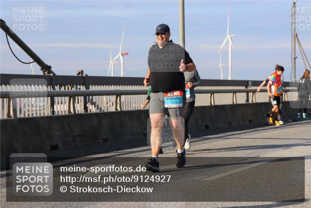 03.10.2025 - Köhlbrandbrückenlauf Strokosch-Dieckow http://msf.ph/oto/9124927 03.10.2025 10:06:19 Position 2 1518 meine-sportfotos.de