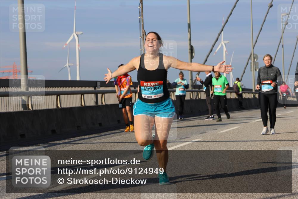 03.10.2025 - Köhlbrandbrückenlauf Strokosch-Dieckow http://msf.ph/oto/9124949 03.10.2025 10:06:21 Position 2 2261 meine-sportfotos.de