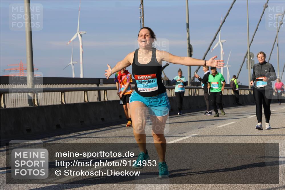 03.10.2025 - Köhlbrandbrückenlauf Strokosch-Dieckow http://msf.ph/oto/9124953 03.10.2025 10:06:21 Position 2 2261 meine-sportfotos.de