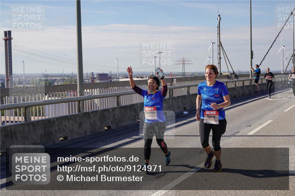 03.10.2025 - Köhlbrandbrückenlauf Michael Burmester http://msf.ph/oto/9124971 03.10.2025 13:08:17 Position 2 5252, 6109 meine-sportfotos.de